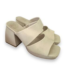 Beast Fashion block heels